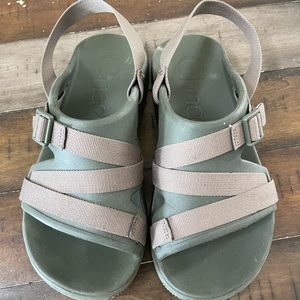 Chacos size 10